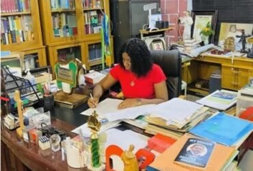 Lady Emerges Vice-Chancellor for a day After Graduating with 5.0 CGPA