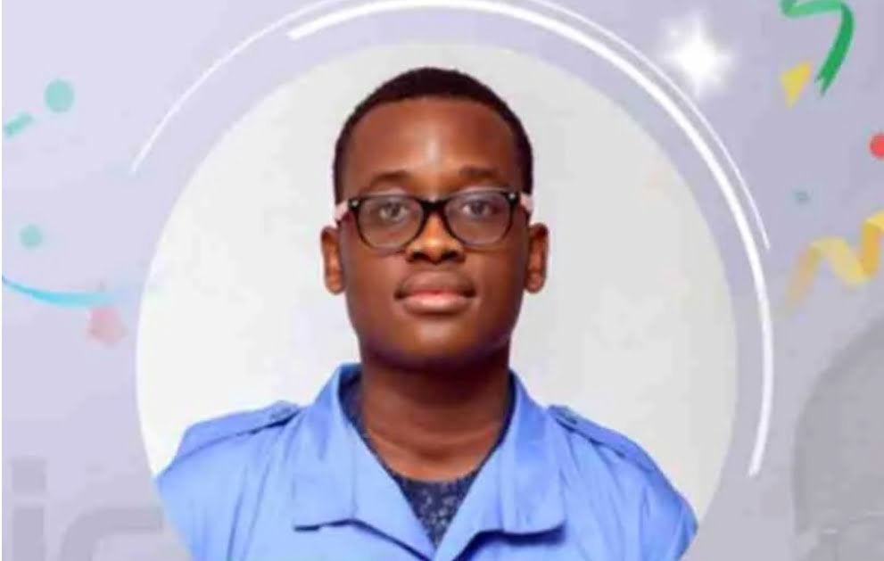 Meet 15-Year-Old Nigerian Kid Who Beats 10,000 Contestants To Emerge Africa’s Maths Champion